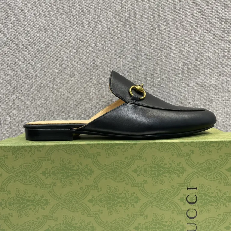 Gucci Shoe 